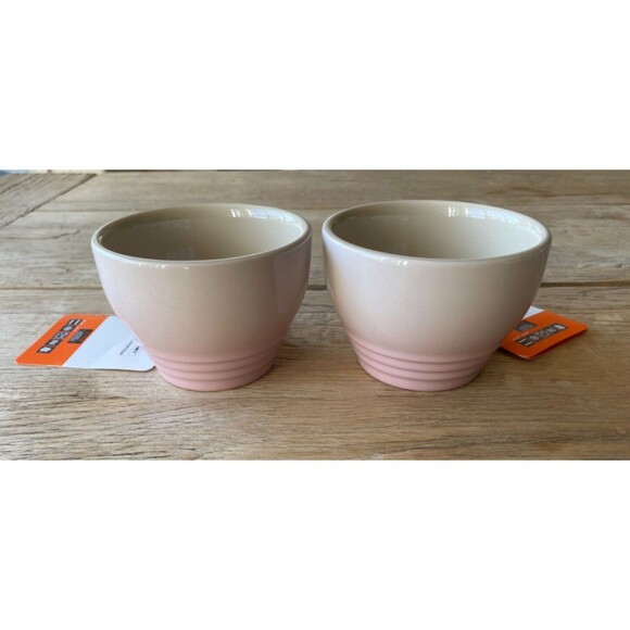 Le Creuset Stoneware Set of 2 Bistro Mug Giant Cappuccino 14 oz Shell Pink NEW - Picture 5 of 9